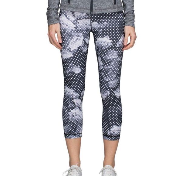 Lululemon Wunder Under Crop Il Dottie Dream Rose Neutral Blush Size 10 - Picture 9 of 10